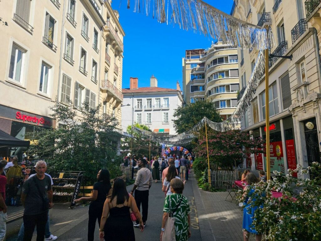 Piétonisation et commerces : l’angle mort à Grenoble